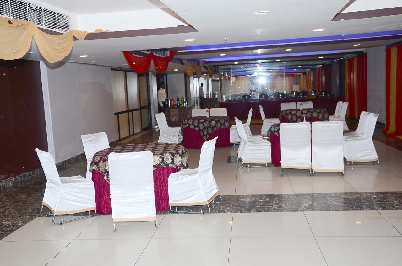 Hotel Opulence Pathankot Ngoại thất bức ảnh