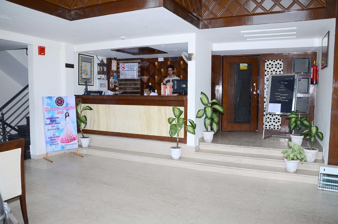 Hotel Opulence Pathankot Ngoại thất bức ảnh